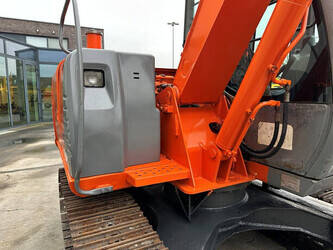 2016-hitachi-zx70-1483799-48965638