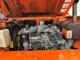 2016-hitachi-zx70-1483799-48965647