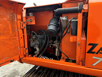 2016-hitachi-zx70-1483799-48965653