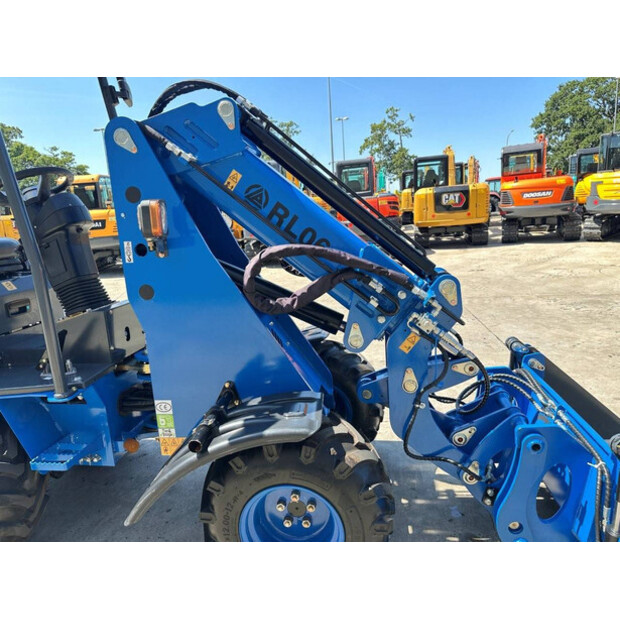 2025 Rippa RL-06-48965841