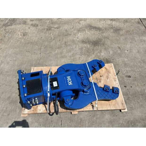 2026 HEROE SC04-48966361