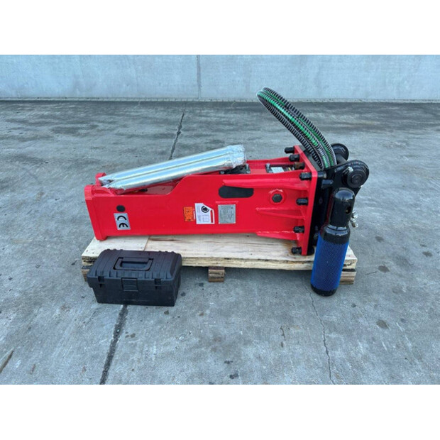 2025 JWB 680-48966380