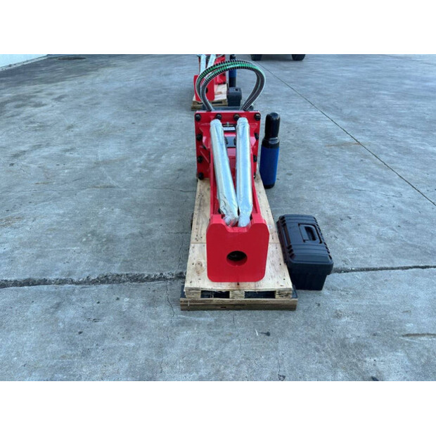 2025 JWB 680-48966382