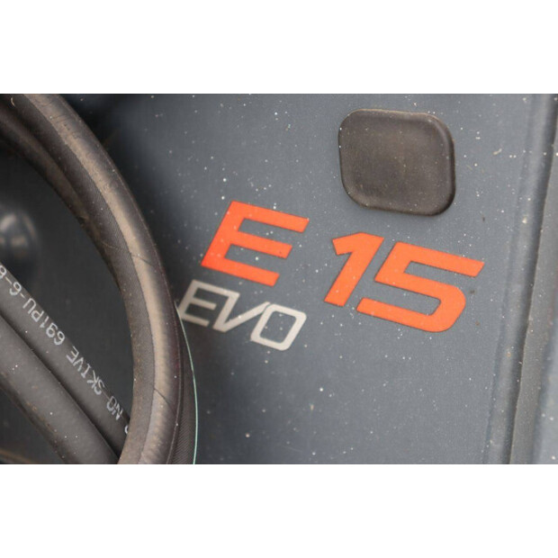 2020 ليندي E15-02-48967278