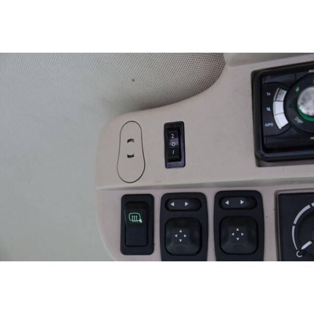 2012 JOHN DEERE 6190R-48967534