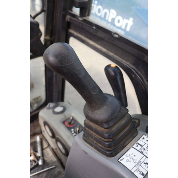 2018 BOBCAT E19-48967976