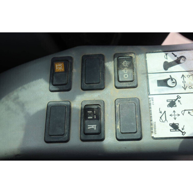 2018 BOBCAT E19-48967981