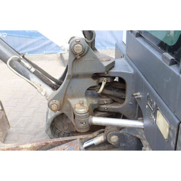 2018 BOBCAT E32-48968004