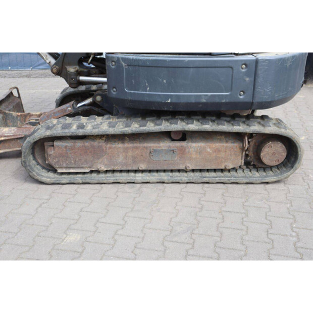 2018 BOBCAT E32-48968006
