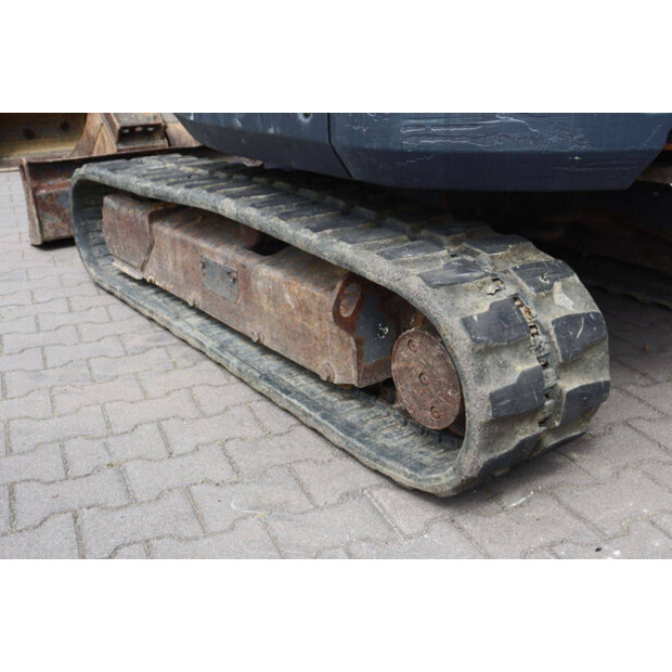 2018 BOBCAT E32-48968008