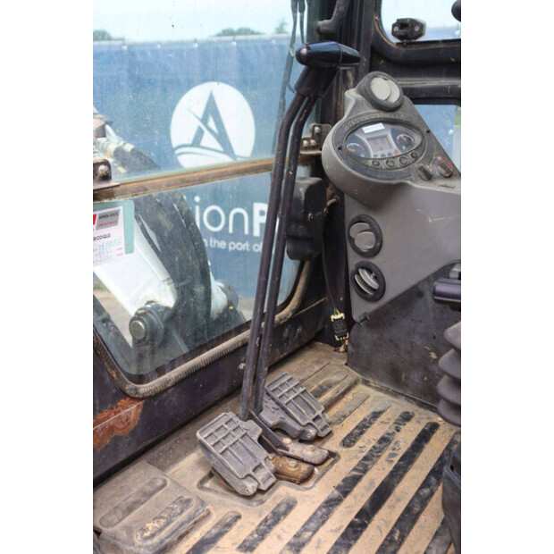 2018 BOBCAT E32-48968015