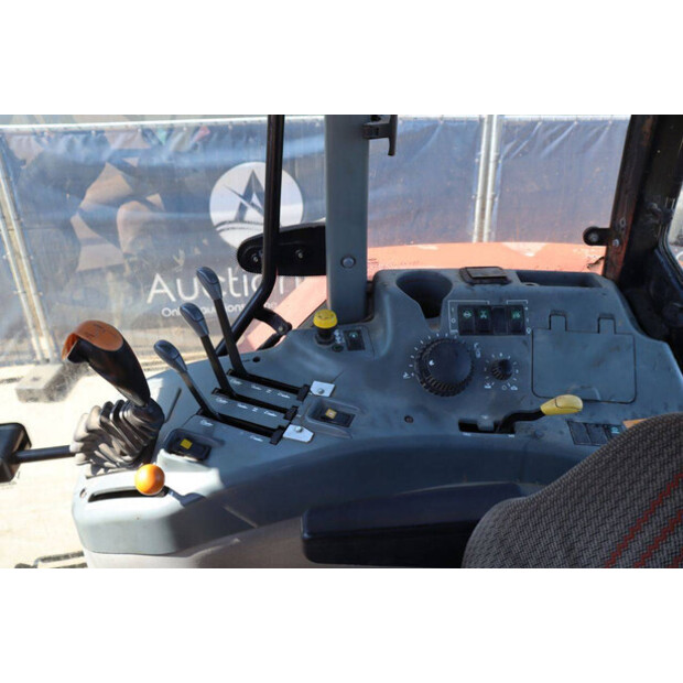 2002 CASE IH MX135-48968197