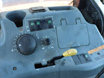 2002-case-ih-mx135-1483875-48968200