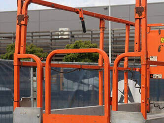 2011-jlg-3246-es-1483876-48968220