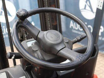 2009-toyota-7fbmf25-1483888-48968592