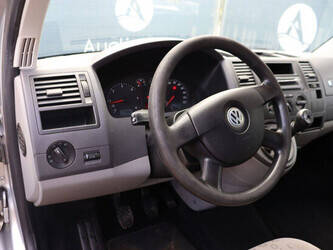 2008-volkswagen-transporter-tdi-1483908-48969212