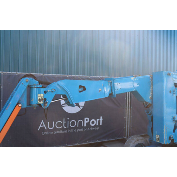 2001 JLG E300AJP-48969342