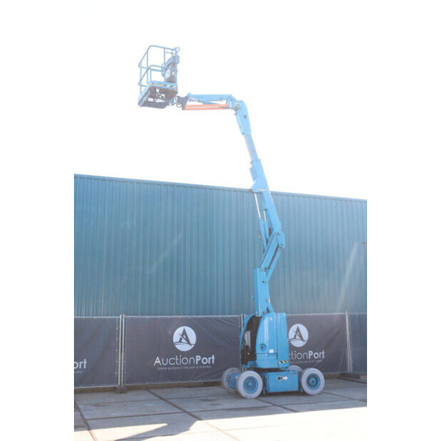 2001 JLG E300AJP-48969354