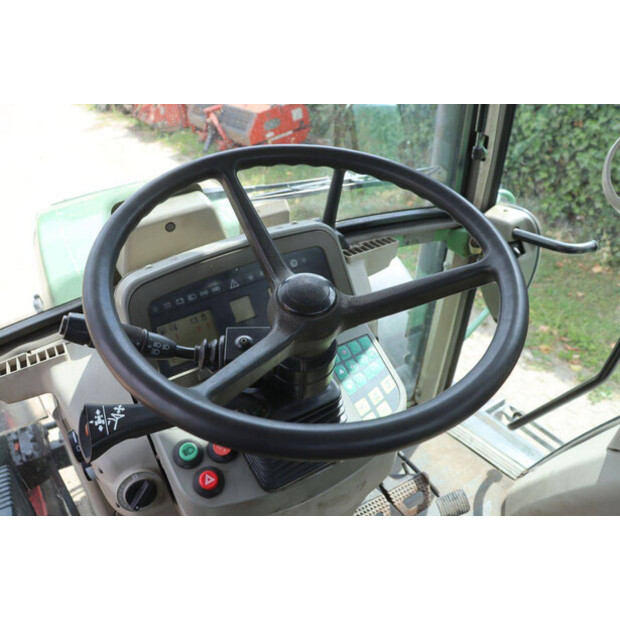 2002 Fendt Farmer 411 Vario-48970024