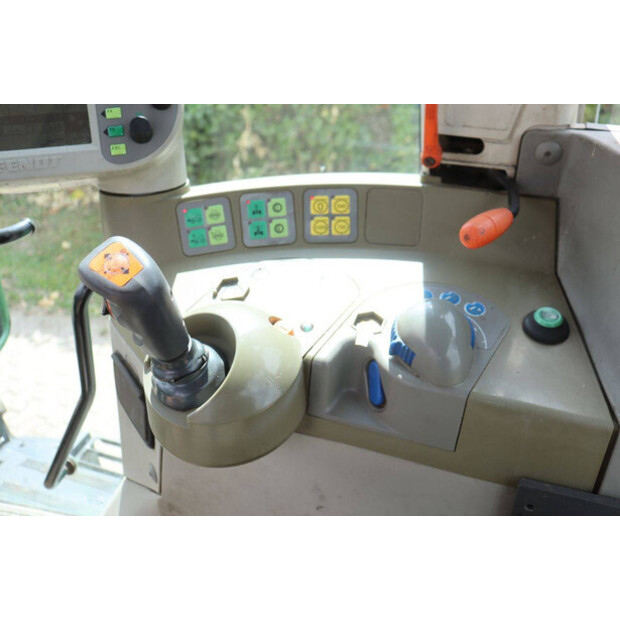 2002 Fendt Farmer 411 Vario-48970025