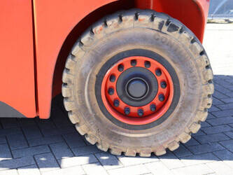 2020-linde-e70-01-1483942-48970363
