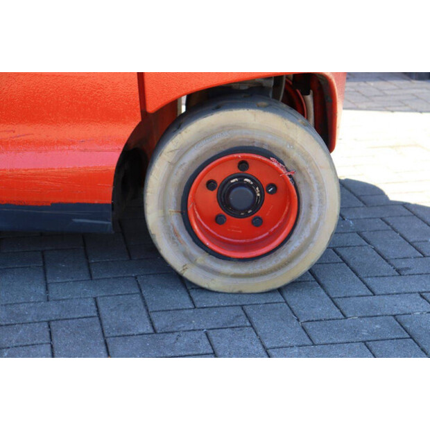 2017 Linde E25HL-01/600-48970527