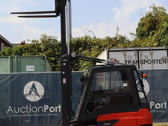 2012-linde-e30l-01-1483949-48970656