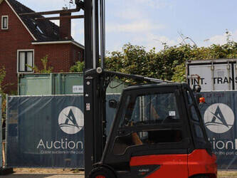 2012-linde-e30l-01-1483949-48970657
