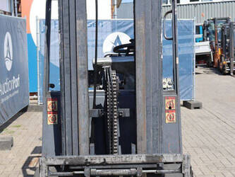 2003-still-r60-30-1483963-48971087