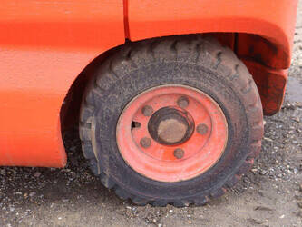 1998-linde-e30-01-1483973-48971494