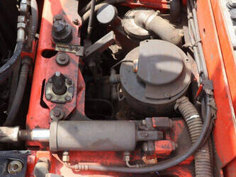 1998-linde-e30-01-1483973-48971507