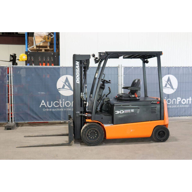 2009 Doosan B30X-5-48971591