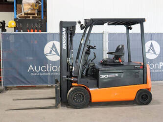 Image de CHARIOTS ÉLÉVATEURS 2009 Doosan B30X-5