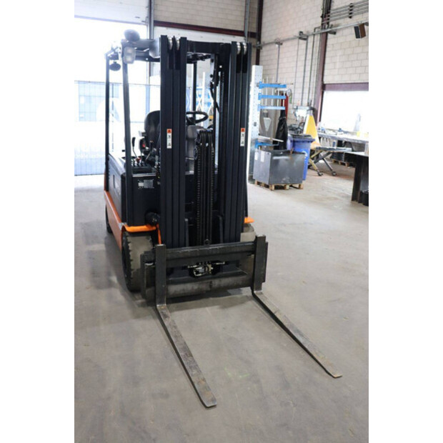 2009 Doosan B30X-5-48971597