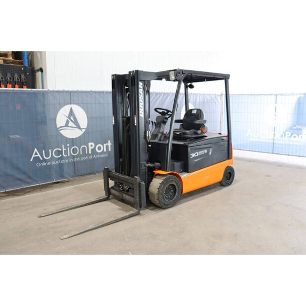 2009 Doosan B30X-5-48971599