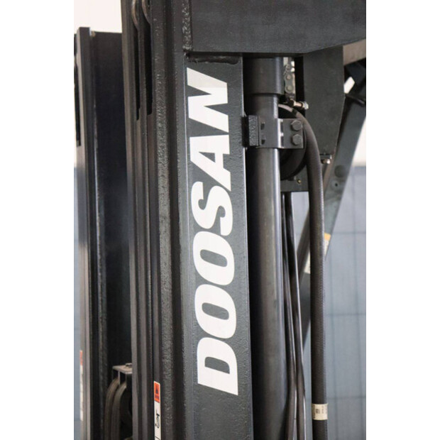 2009 Doosan B30X-5-48971603
