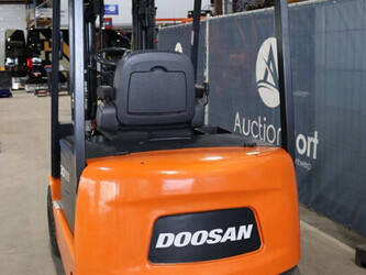 2009-doosan-b30x-5-1483976-48971610