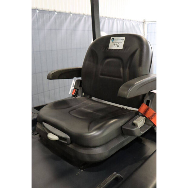 2009 Doosan B30X-5-48971616