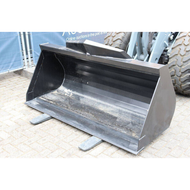 2024 GiANT G5000 X-TRA-48971733