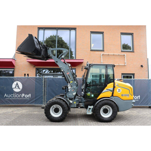 2024 GiANT G5000 X-TRA-48971769