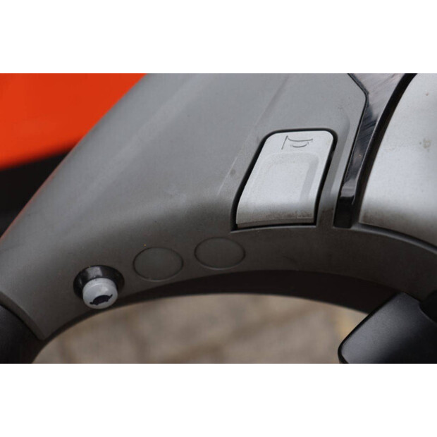 2015 بي تي SWE140L-48971793