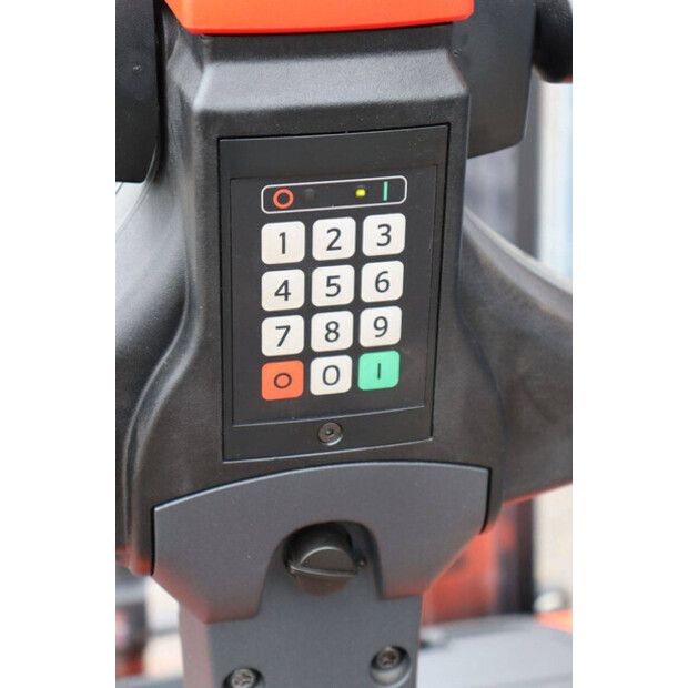 2015 BT SWE140L-48971816