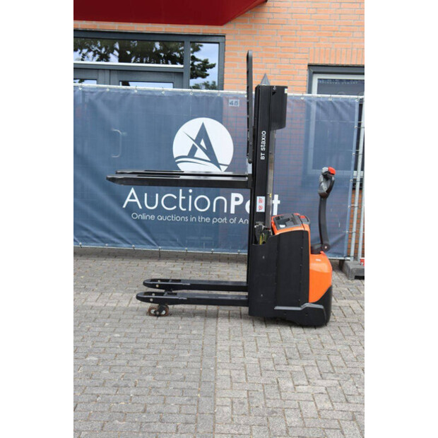 2015 BT SWE140L-48971825