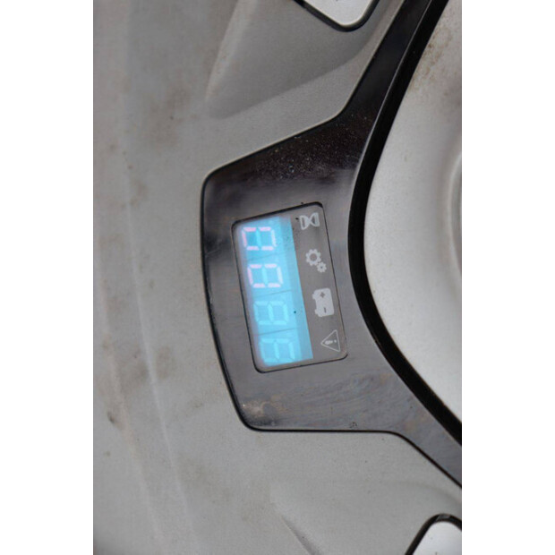 2015 BT SWE140L-48971845