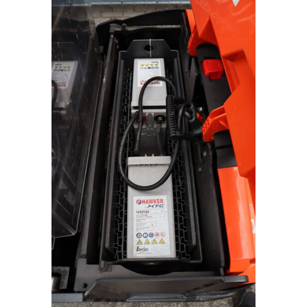 2015 BT SWE140L-48971851