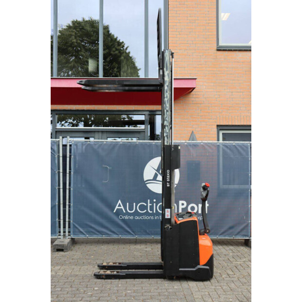 2016 BT SWE140L-48971883