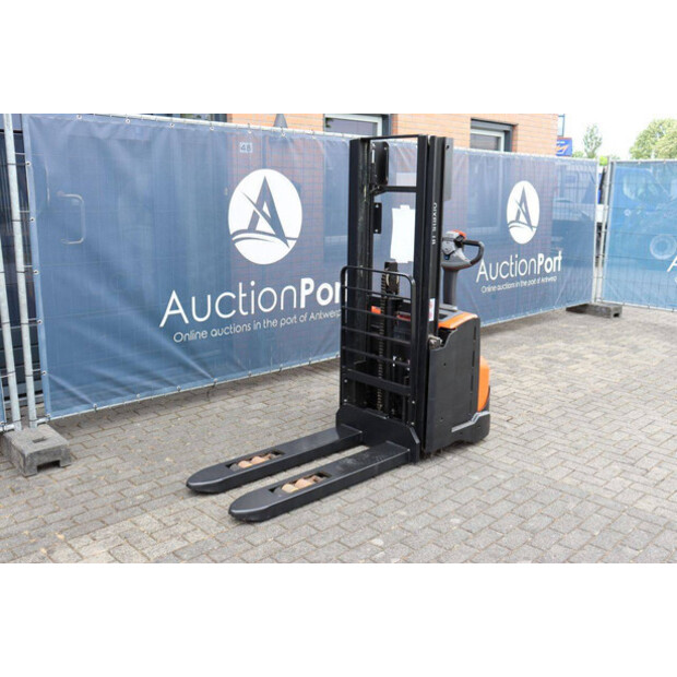 2015 بي تي SWE140L-48971894