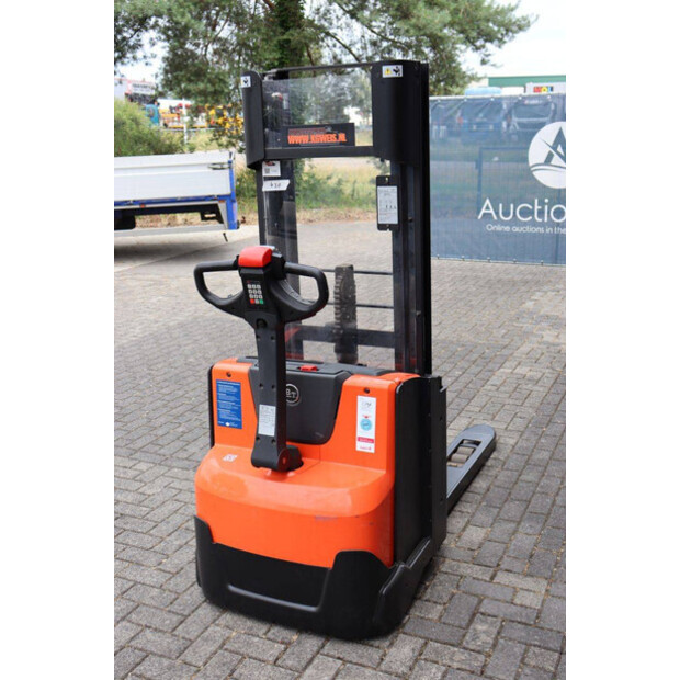 2015 بي تي SWE140L-48971921