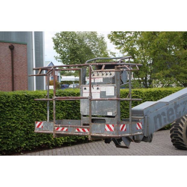 2001 Aichi SP10A-ISF60-48972707