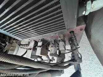 2010-renault-premium-1483477-48972924